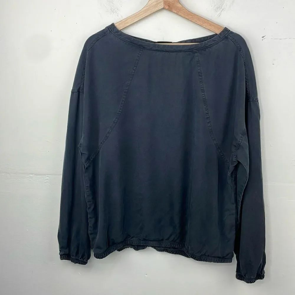 Prana Lavendar Bay Pullover Top size Medium Gray